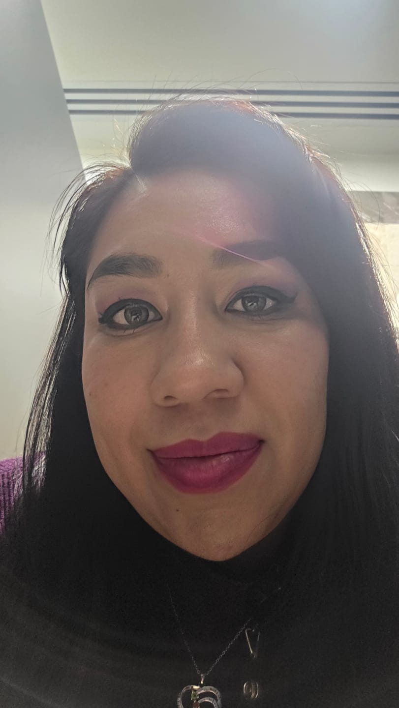 Customer photo review of BEAUEYE Tiffany Prescription Clear Contact Lenses