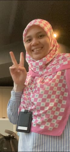 Customer photo review of Monogram Square (Pink)