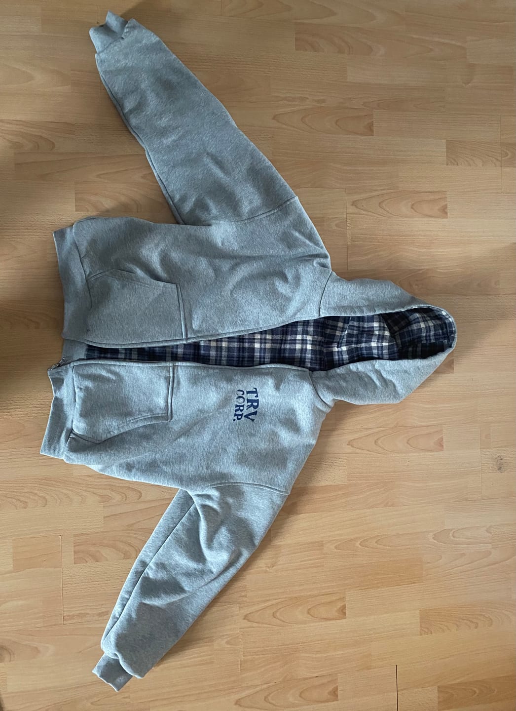 Customer photo review of Reversible Flannel Zip-Hoodie Grey Blue