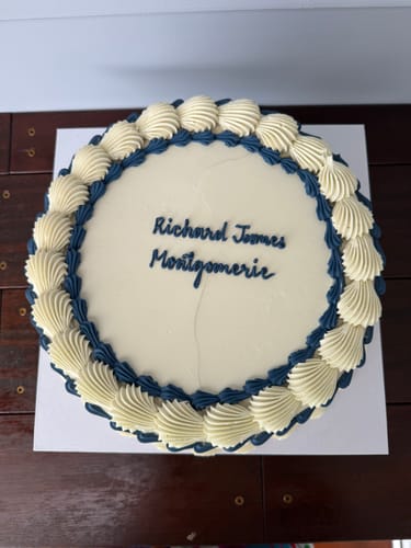 Customer photo review of allie