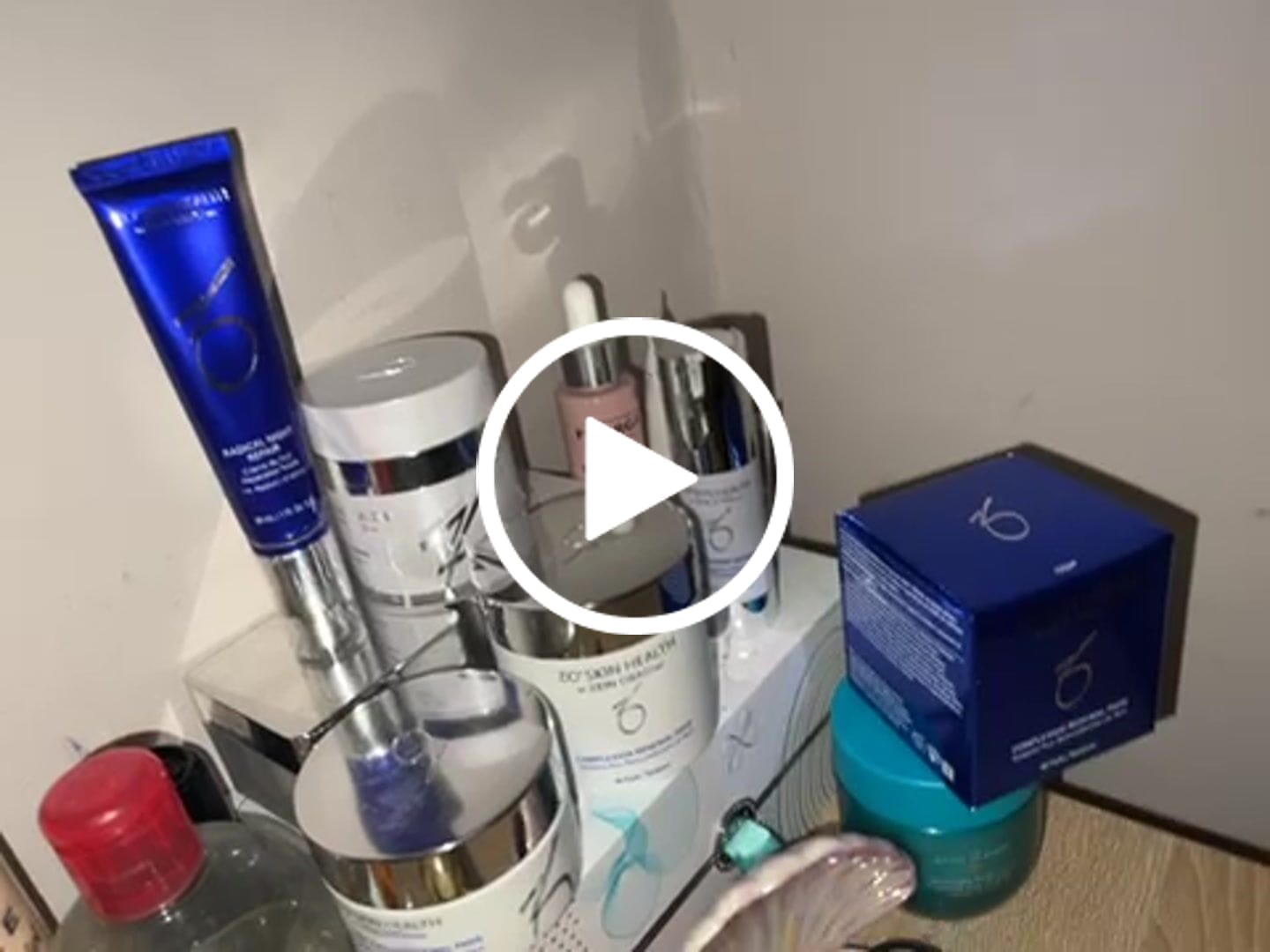 Customer video review of ZO COMPLEXION RENEWAL PADS (60 pads)