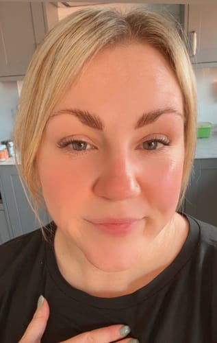 Customer photo review of NODBEAUTY Brow Sculpt Gel & Precision Pencil Kit