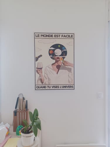 Customer photo review of Le monde est facile quand tu vises l'Univers