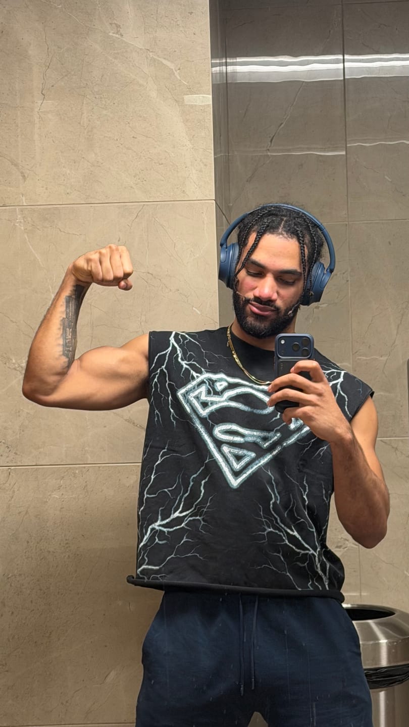 Customer photo review of 3004 - Superman Cut-Offs