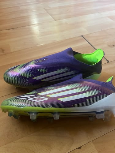 Customer photo review of F50 Elite Laceless FG - Bleu/Noir