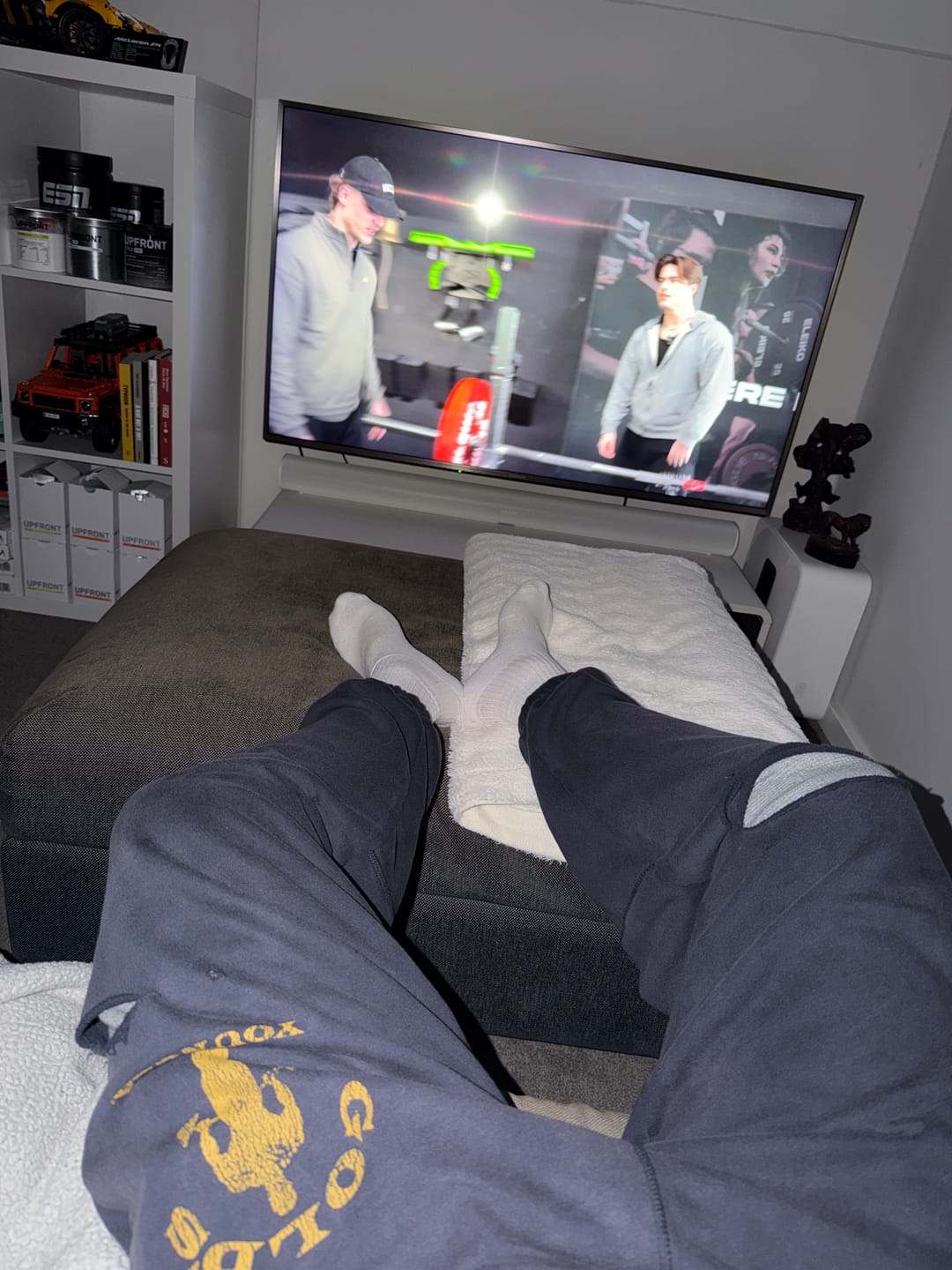 Customer photo review of 2054 - Gold's Iron Legacy Layered Joggers