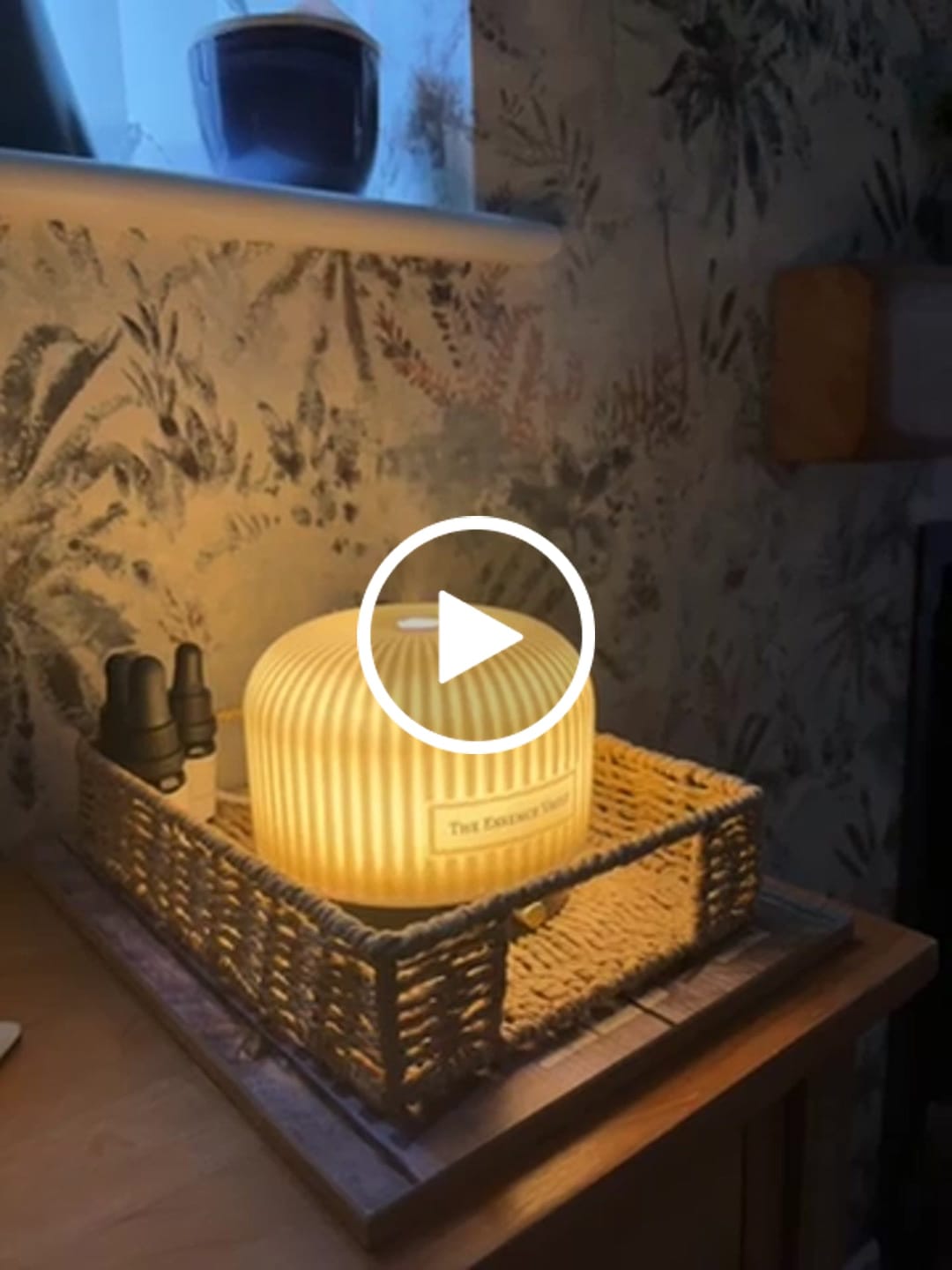 Customer video review of Oudh Wood & Leather - Electric Diffuser Fragrance Oil
