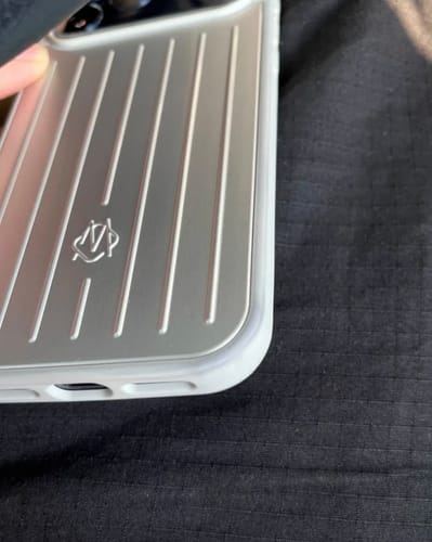 Customer photo review of Rimowa Silver Case