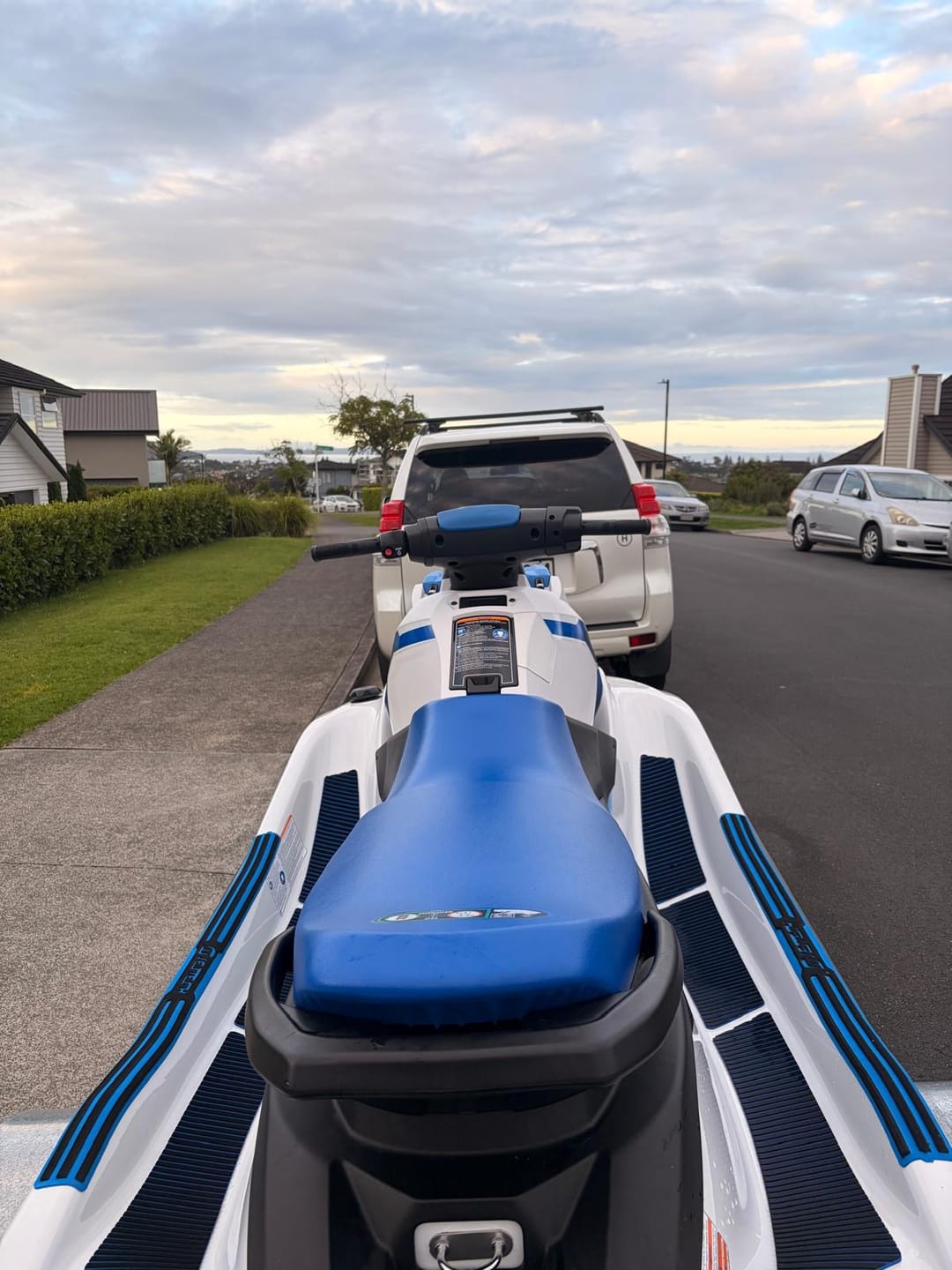 Customer photo review of JET TECH PWC GUNNEL TRACTION PADS