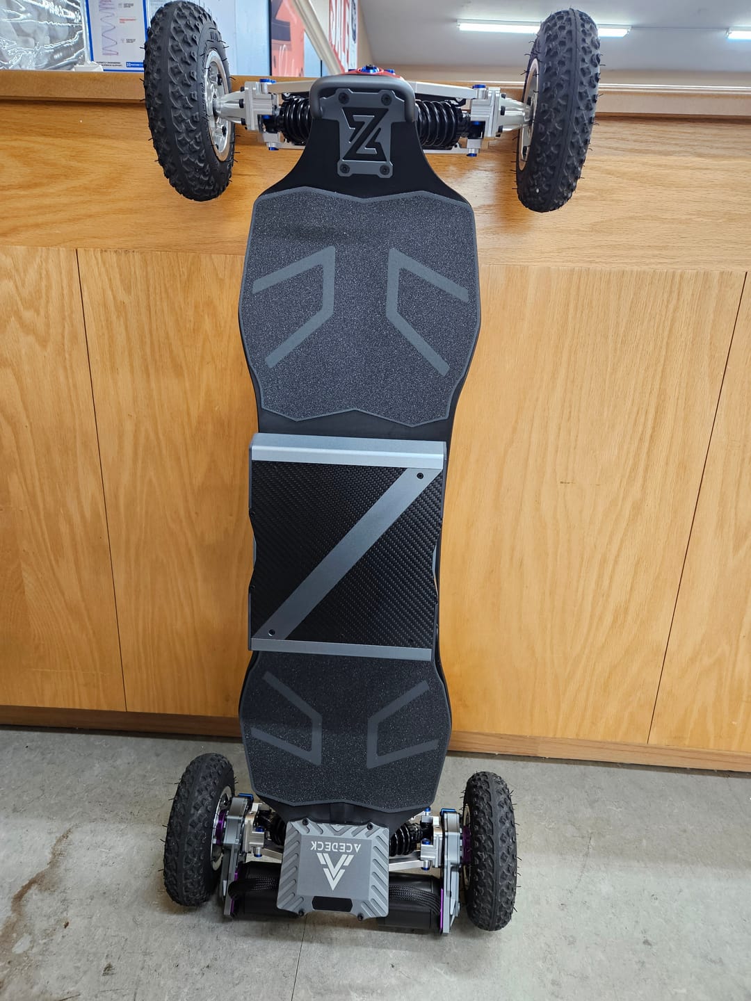 Customer photo review of Acedeck® Nyx Z3 Off-road Electric Skateboard 2.0-Best off-road electric skateboard【Boss Special Offer】