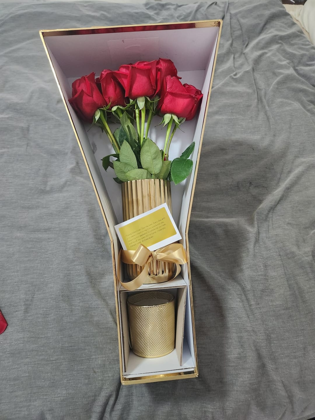 Customer photo review of Valentine’s Day Exclusive Bundle: Golden Royale Gift Box PREORDER