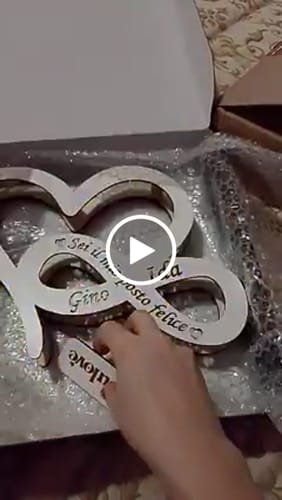 Customer video review of Lampada personalizzata in legno  con cuore e Infinito intrecciati - Amore Infinito