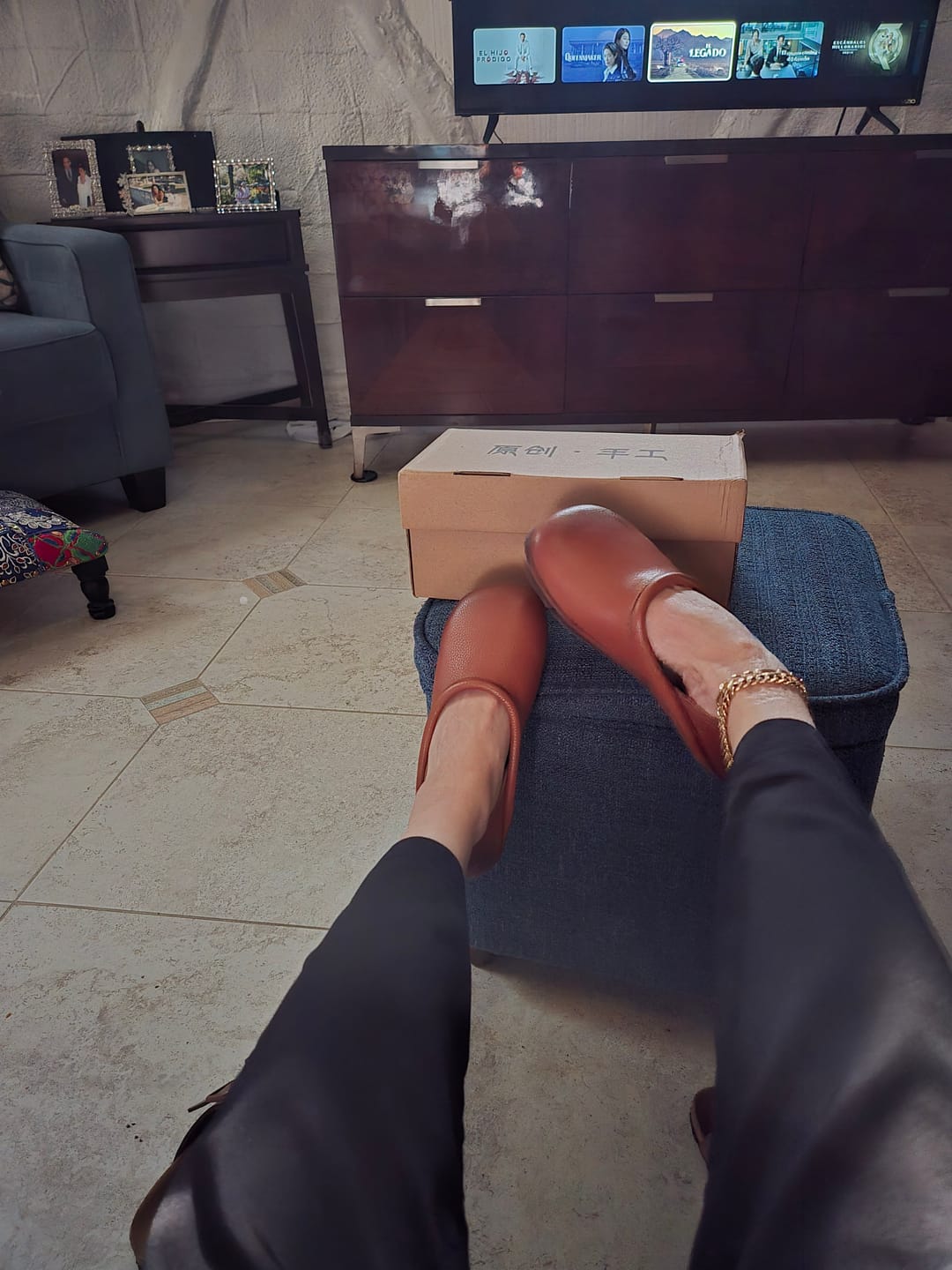 Customer photo review of Women Casual Summer Solid Soft Leather Flat Shoes