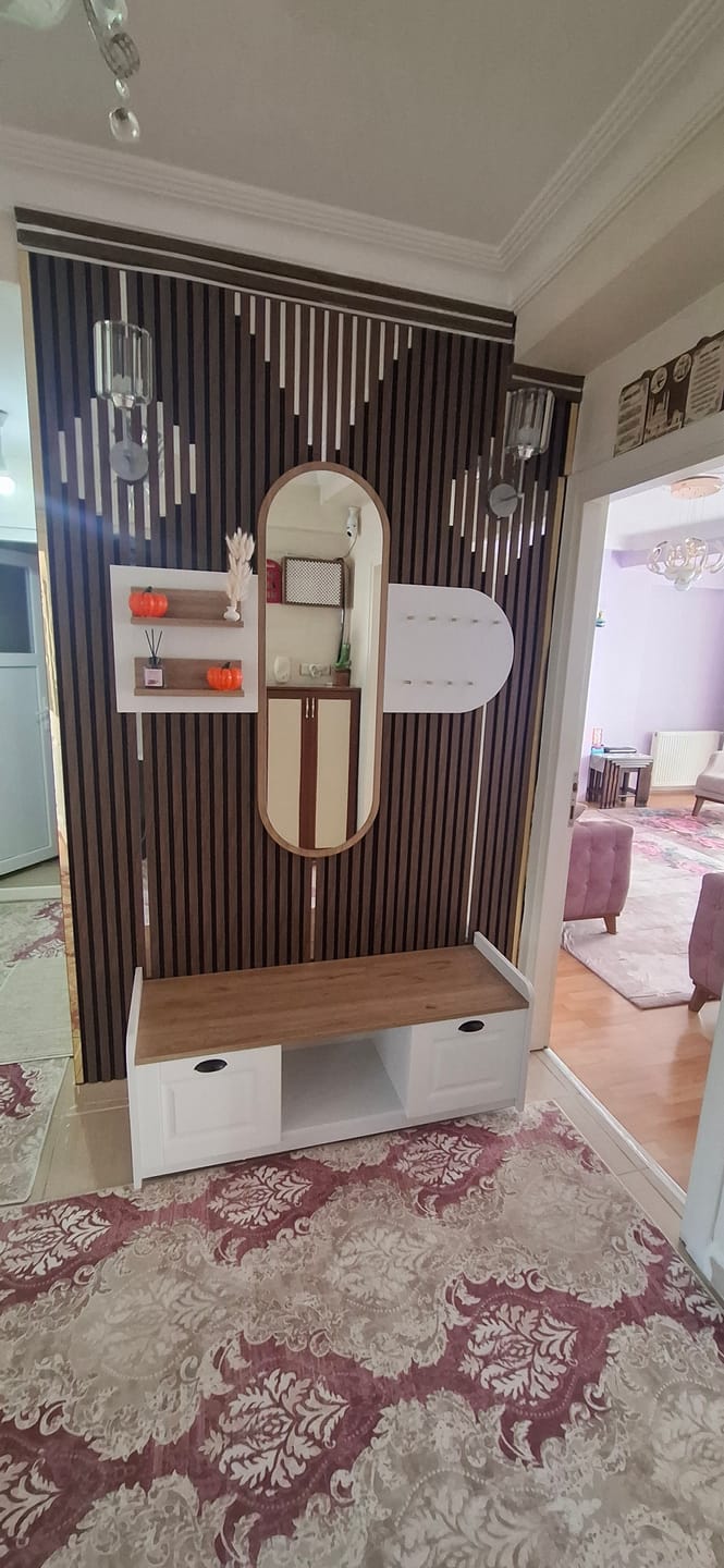 Customer photo review of Rani EE101 Aynalı Vestiyer Modern Portmanto Duvar Askısı Ayakkabılık Renk: Beyaz - S. Ceviz