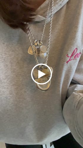 Customer video review of Ciondolo "Cuore a Cuore"