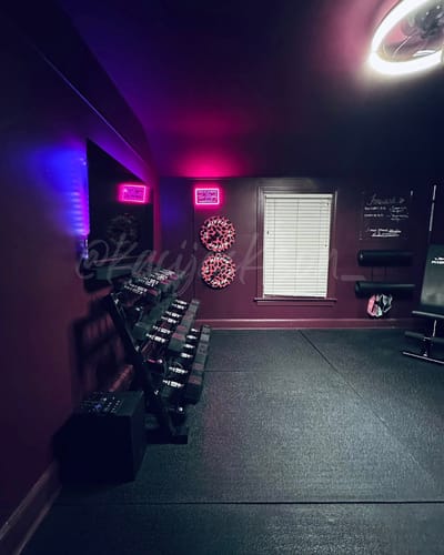 Customer photo review of RitFit Pink leopard print bumper plates Olympic 2-Inch Rubber