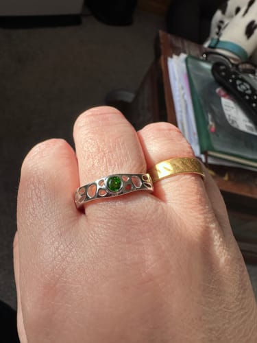 Customer photo review of Lattice Solitaire Ring with Chrome Diopside