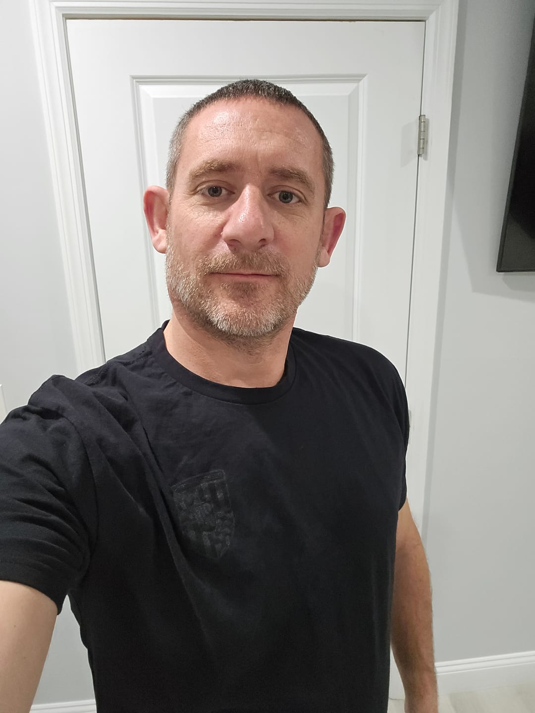 Customer photo review of 80Eighty® Shield Shirt