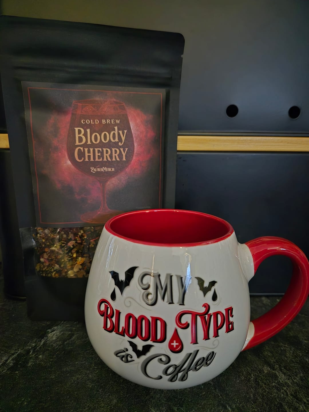 Customer photo review of Vampir Tasse – Gruseliges Design