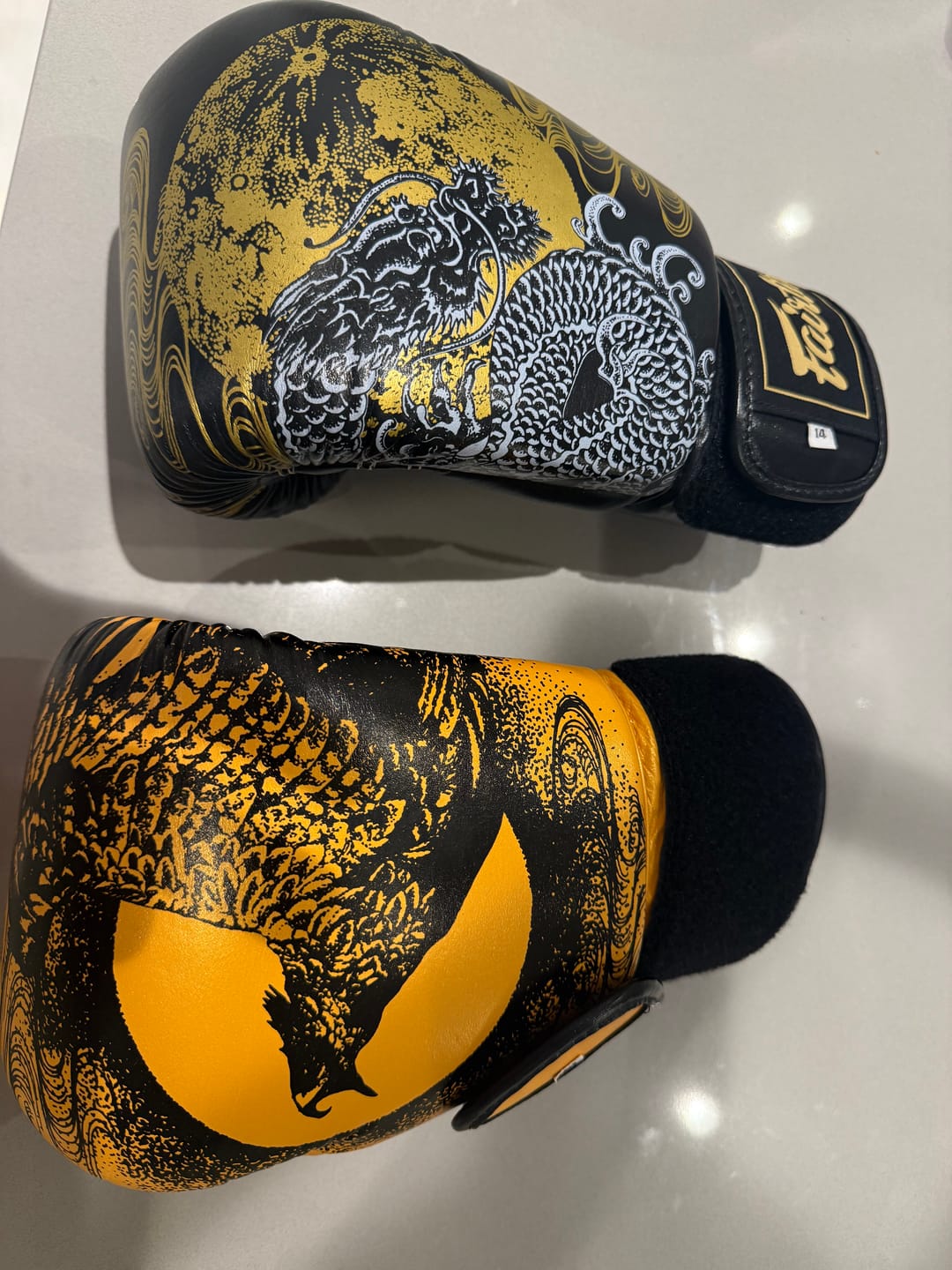 Customer photo review of Fairtex BGV26 Harmony Size Premium Muay Thai Boxing Glove - Limited Edition
