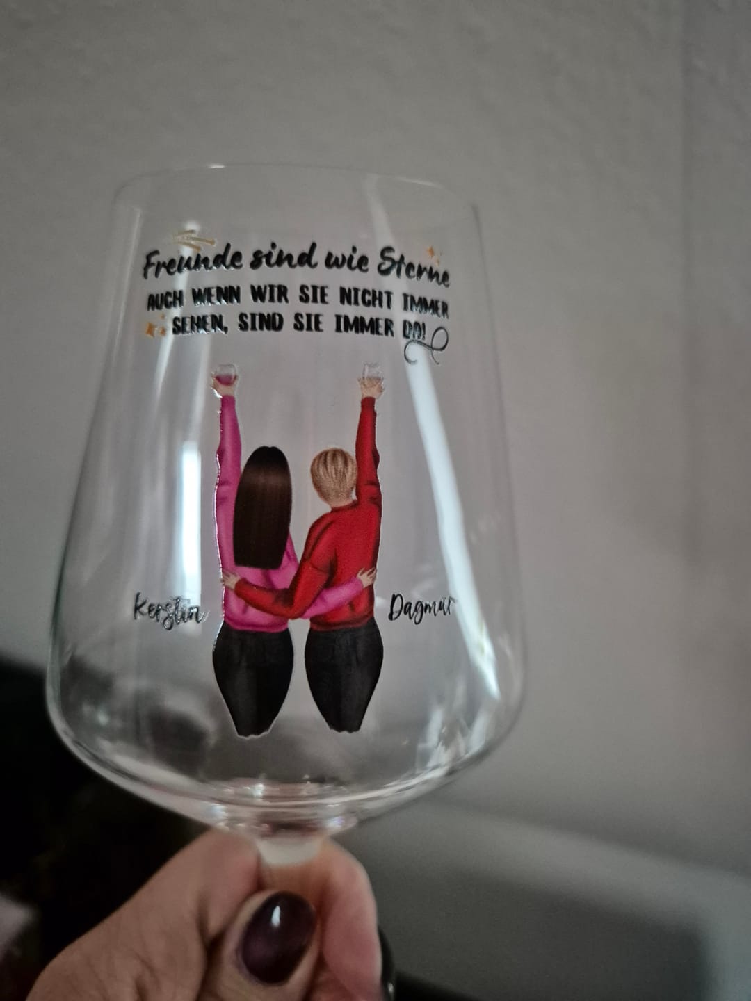 Customer photo review of Best Friends Forever - Personalisiertes Weinglas
