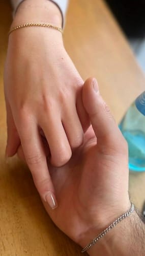 Customer photo review of Tilumé. Sada permanentých náramkov