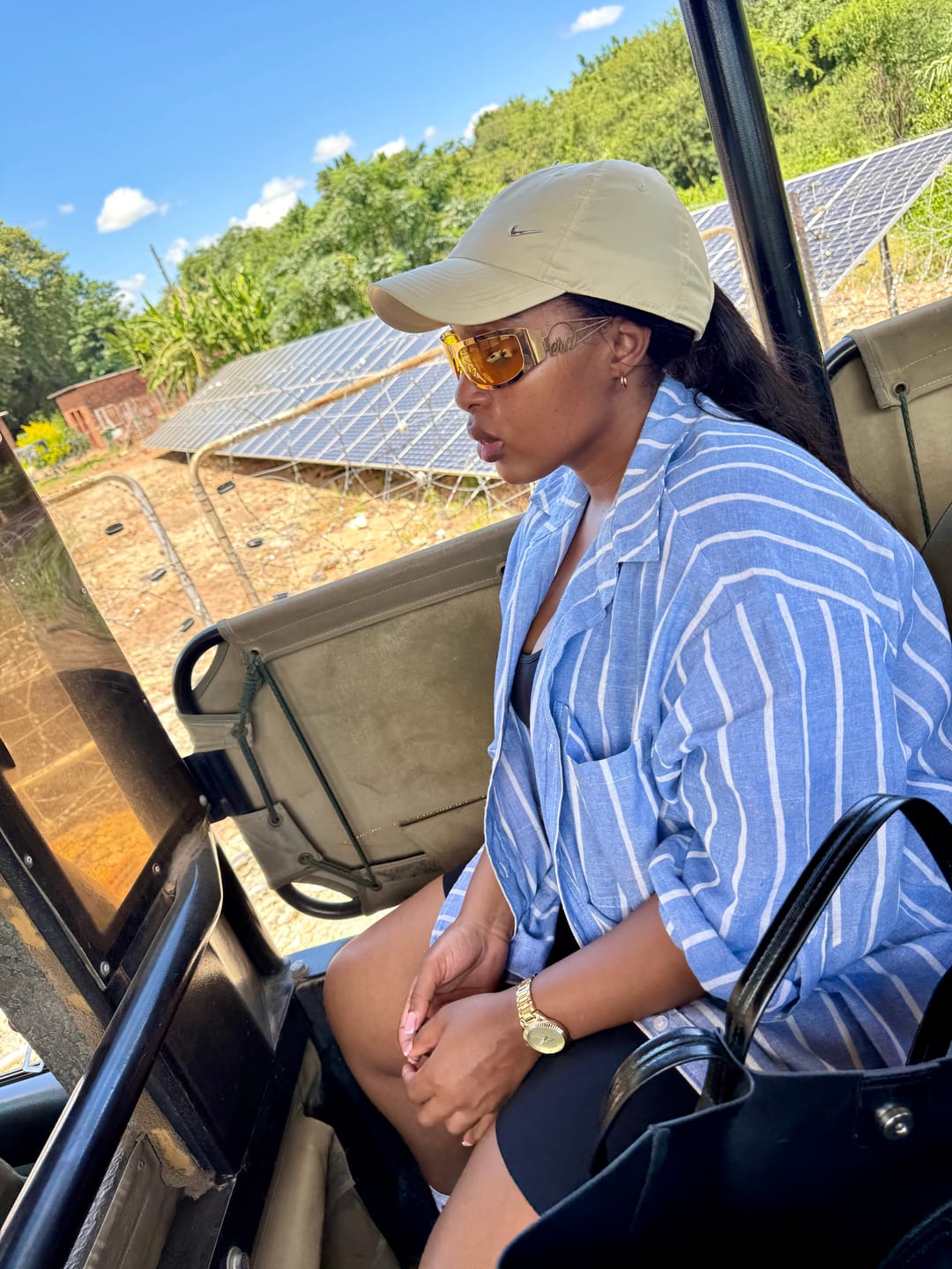 Customer photo review of Era Million Gold Sunglasses