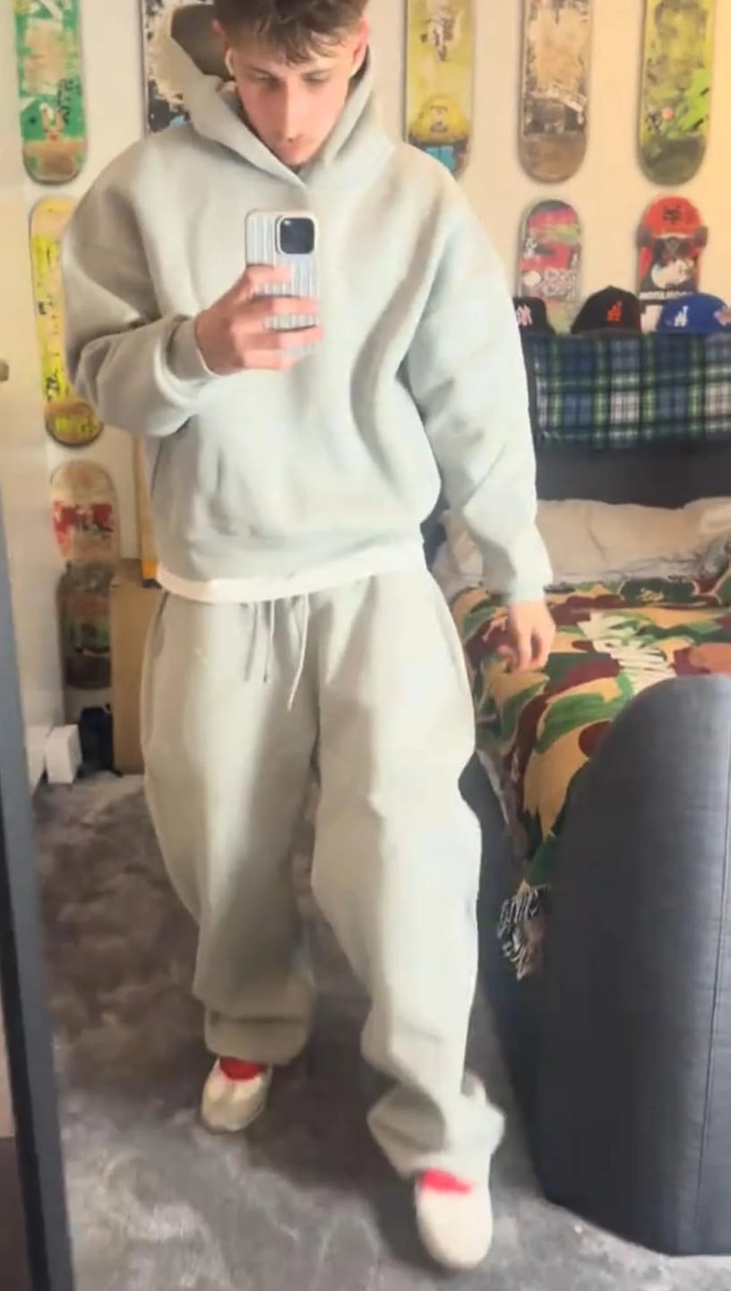 Customer photo review of Arsect Tracksuit