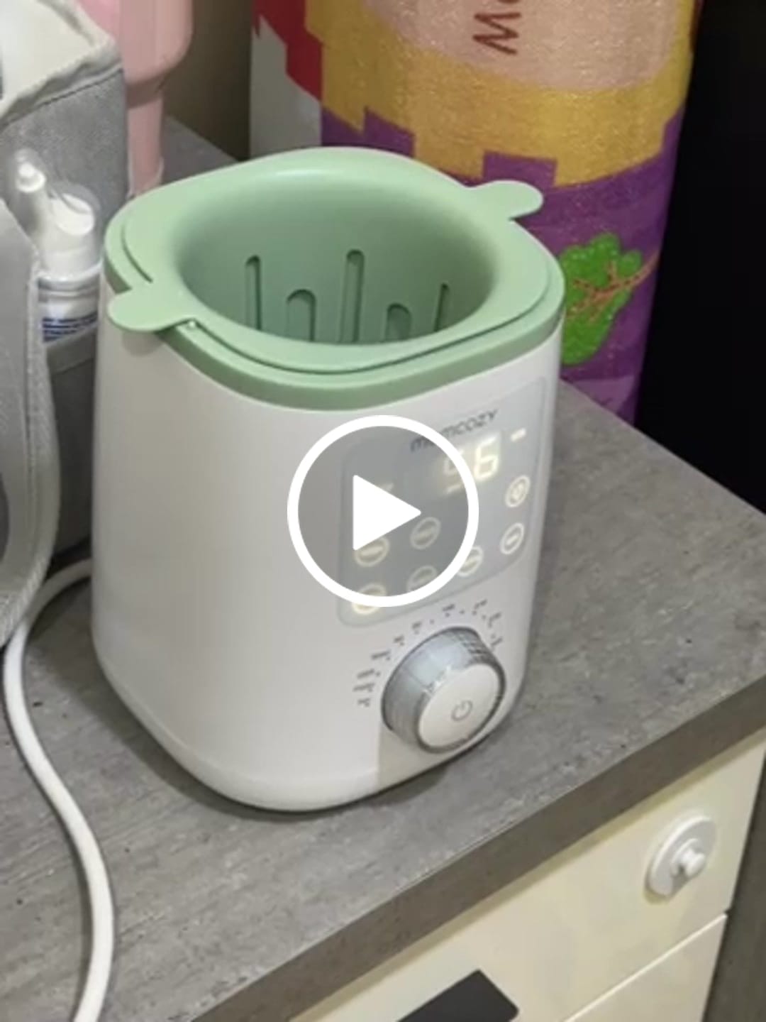 Customer video review of Huggies Extra Care Newborn Jumbo Pack
