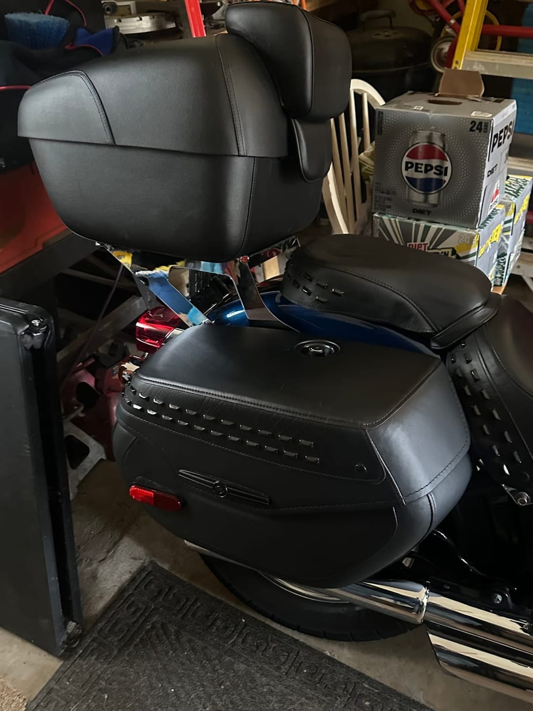Customer photo review of 44L - Premium Extra Large Leather Wrapped Hard Motorcycle Trunk for Harley Davidson
