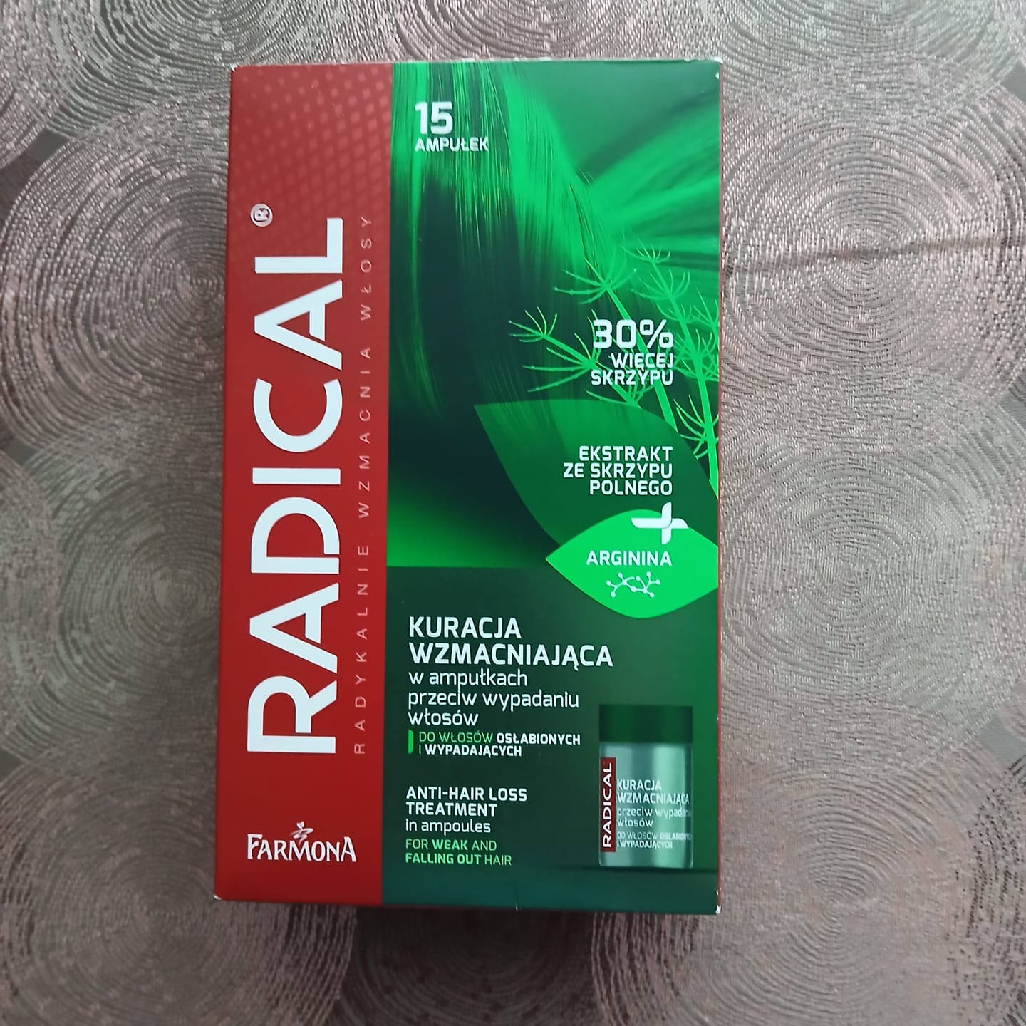 Customer photo review of Ампули за стимулиране на растежа на косата без отмиване Farmona Radical
