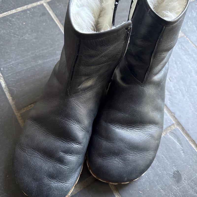 Customer photo review of Zero Drop Barefoot Sneakers – Handcrafted Leather Shoes With Wide Toe Box & Flexible Sole