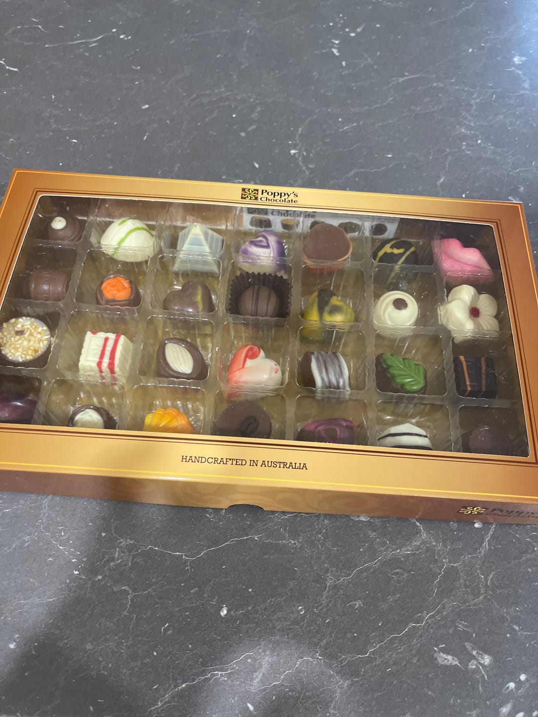 Customer photo review of Gift Box 28 gourmet chocolates