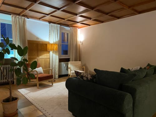 Customer photo review of OHAMA - Fauteuil de salon en bois massif et velours côtelé beige