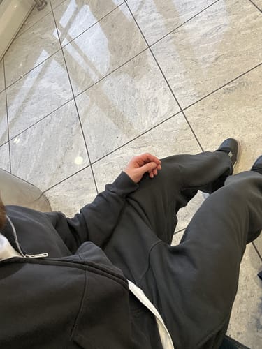 Customer photo review of Sweatpants Wide Fit Blanks 330GSM Dark Grey