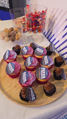 Customer photo review of 15 x 5 cm Pre-cut Standard Cupcake Custom Edible Icing Images