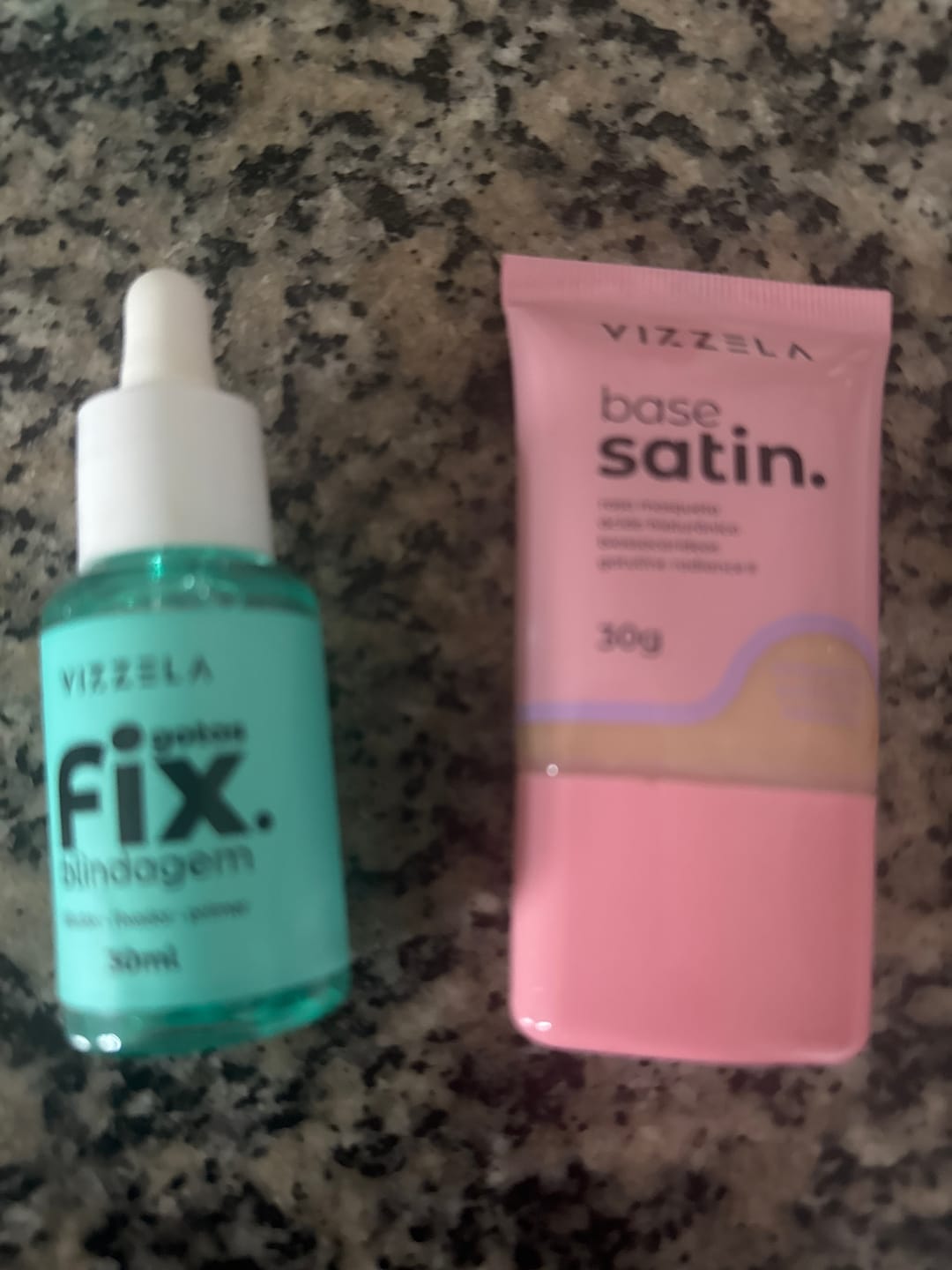 Customer photo review of Base Líquida SATIN - Vizzela