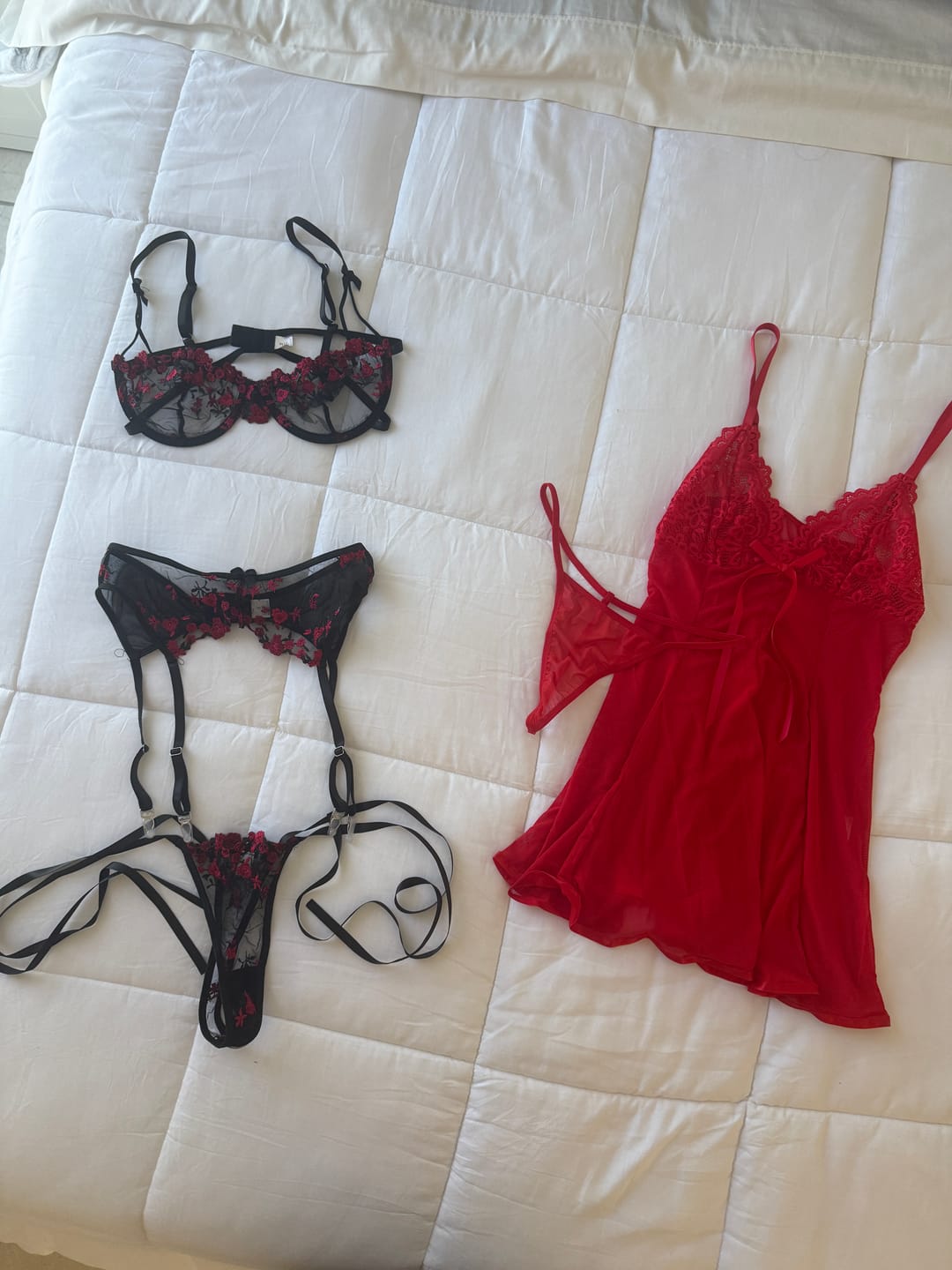 Customer photo review of Meredith Babydoll de Encaje Rojo con Pantie