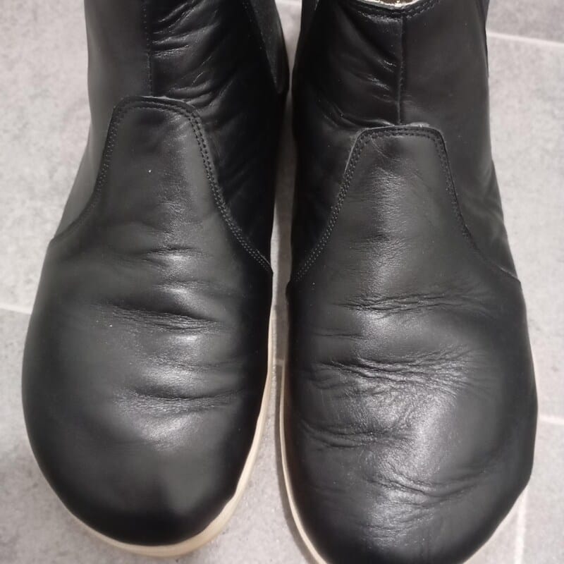 Customer photo review of Zero Drop Barefoot Sneakers – Handcrafted Leather Shoes With Wide Toe Box & Flexible Sole