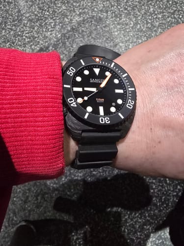 Customer photo review of Titan