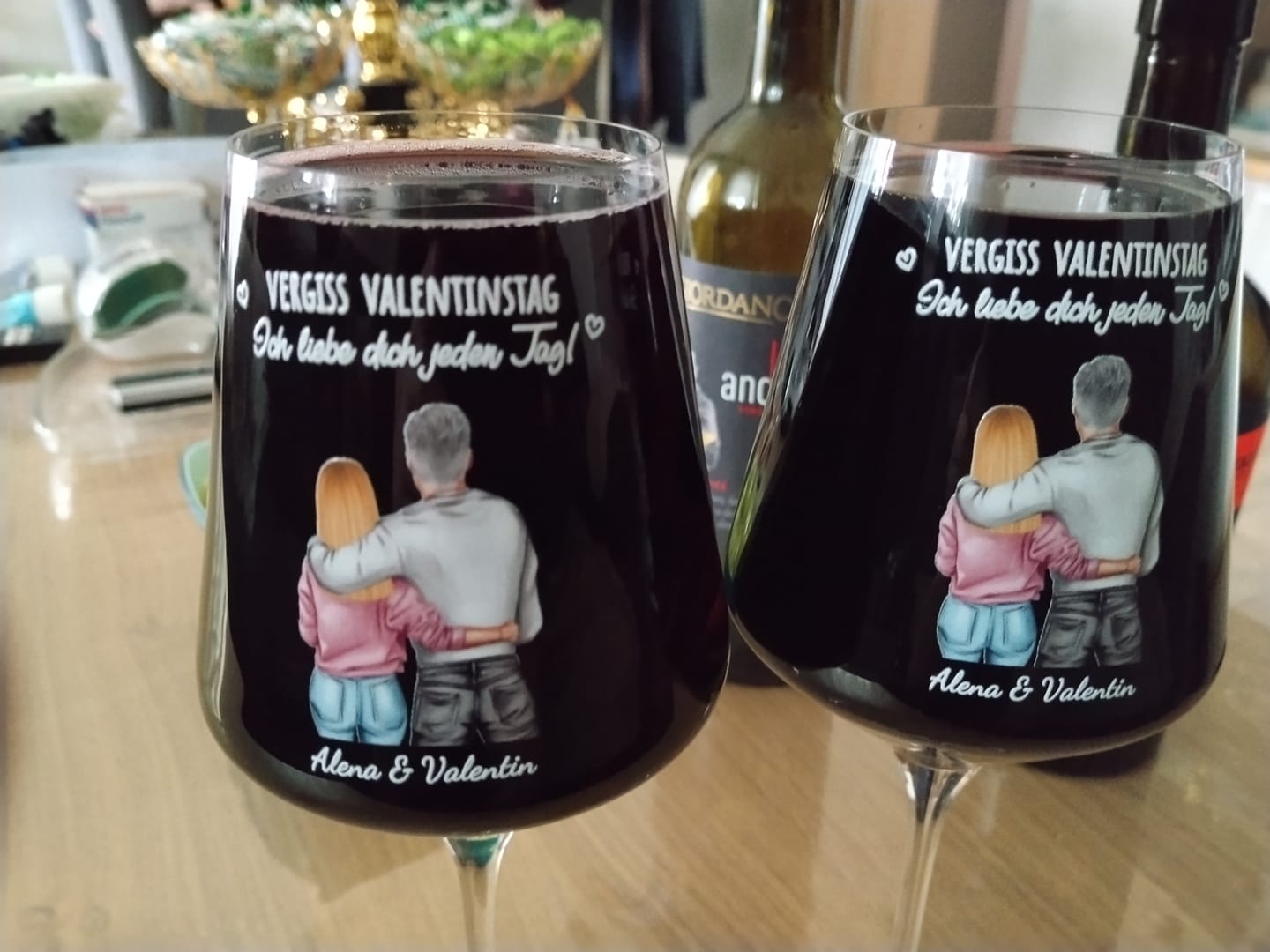 Customer photo review of Jeden Tag - Personalisiertes Weinglas für Paare zum Valentinstag