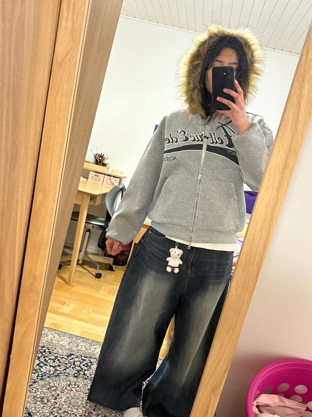 Customer photo review of Aelfric Eden Boxy Faux Fur Collar Hoodie