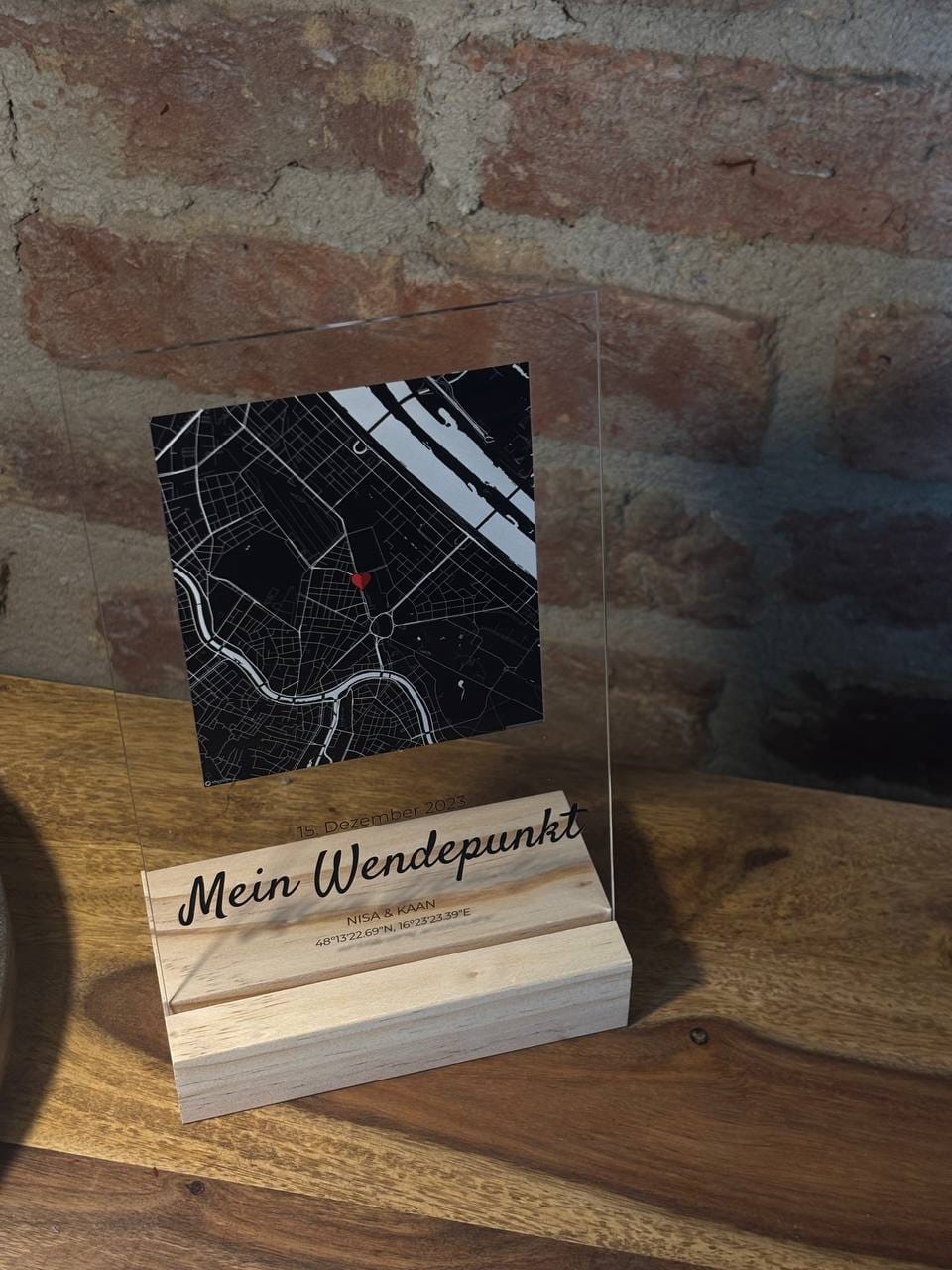 Customer photo review of "Unser Ereignis" - Personalisierte Acryltafel
