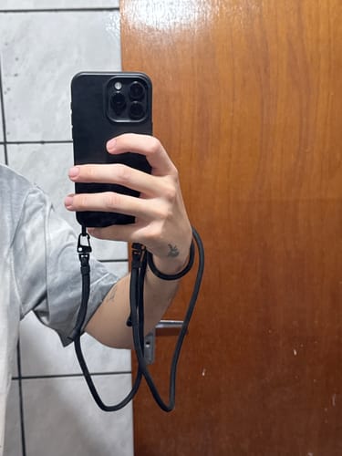 Customer photo review of Nora | Preto