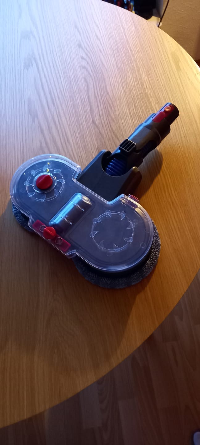 Customer photo review of Elektrischer Wischaufsatz passend für Dyson (inkl. 6 Wischpads)
