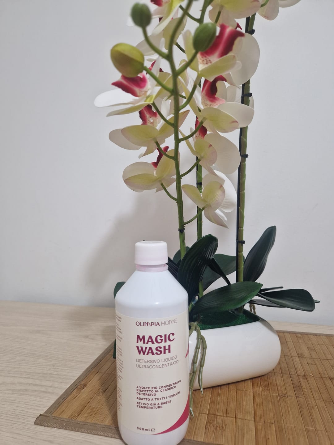 Customer photo review of Magic Wash Liquido - Il Detersivo Professionale per un Bucato Perfetto