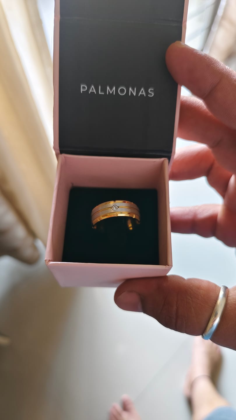 Customer photo review of Splendid Gold Silver Band Ring