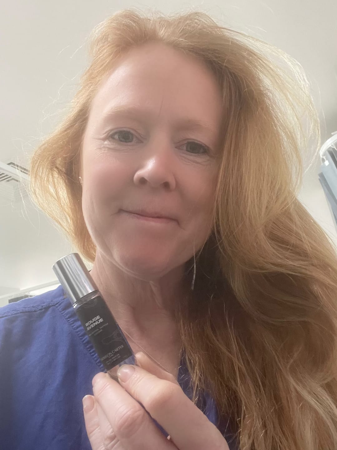 Customer photo review of Rouge Avenue | Eau de Parfum