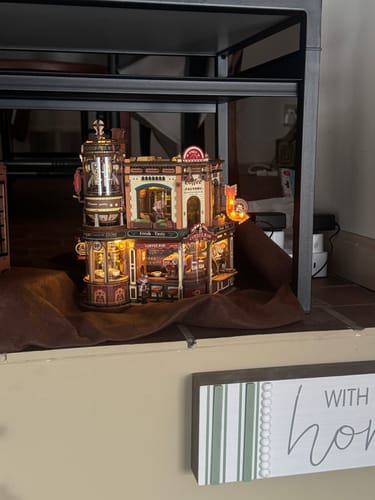 Customer photo review of Holo Magic City Miniature House