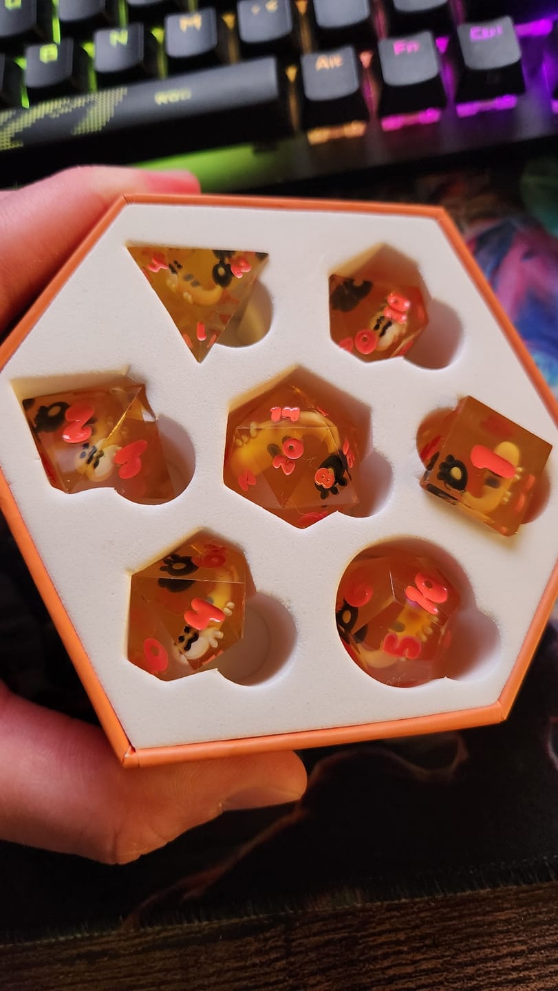 Customer photo review of PRE-ORDER | Gigi Murin Resin Dice Set | hololive English x MMG Exclusive
